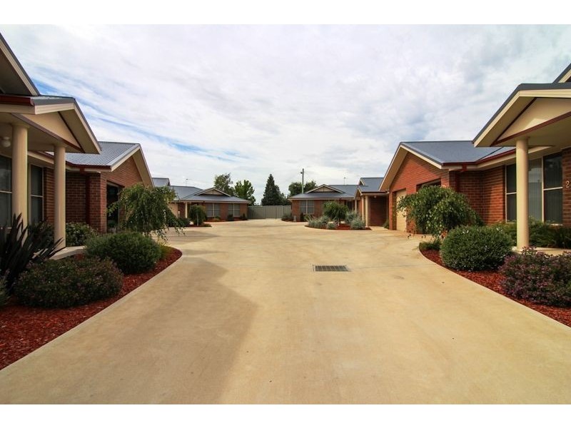Unit 13, Covent Gardens, Covent Close, Orange NSW 2800