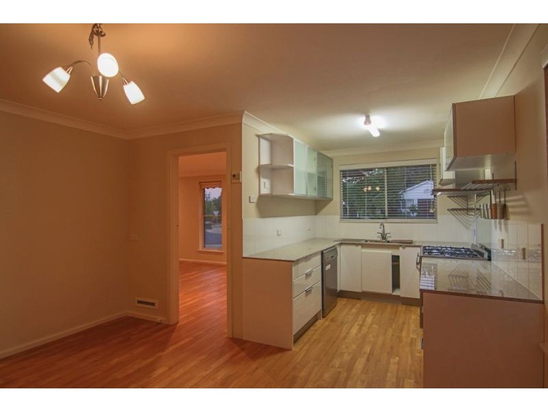 8 Larry Dwyer Way, Orange NSW 2800