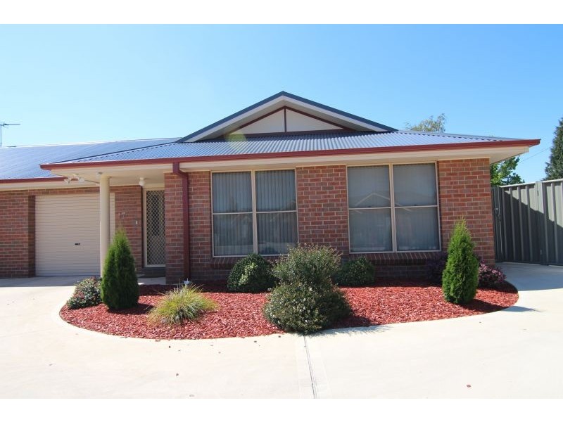 Unit 15, Covent Gardens, Covent Close, Orange NSW 2800