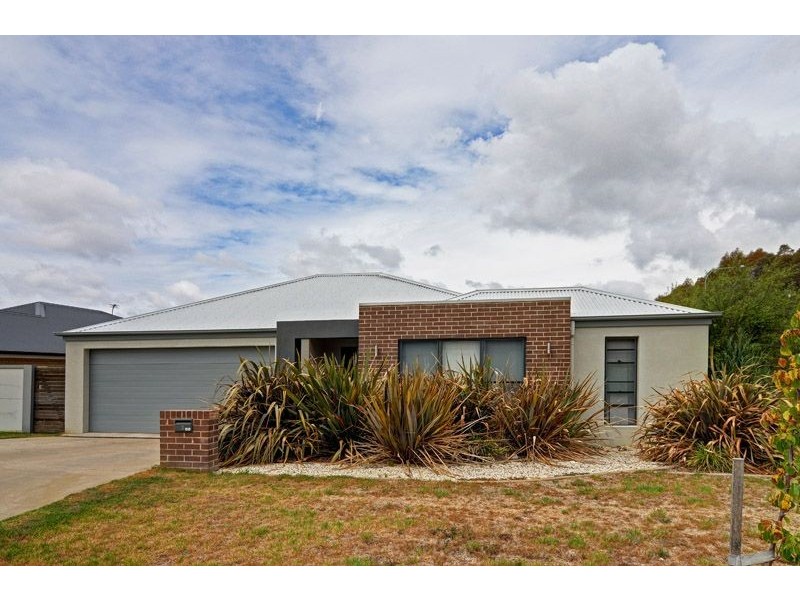 2 Garnet Street, Orange NSW 2800