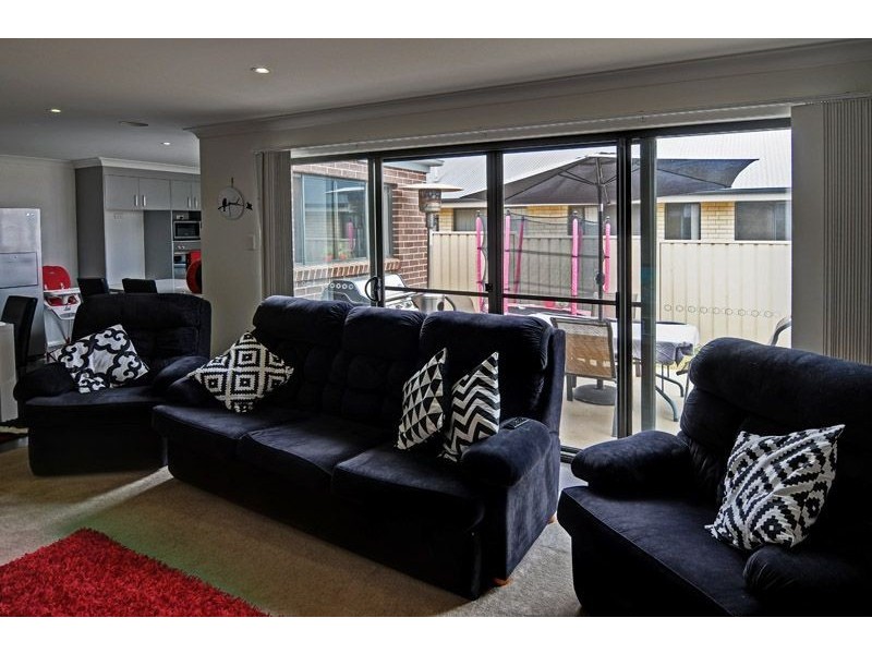 2 Garnet Street, Orange NSW 2800