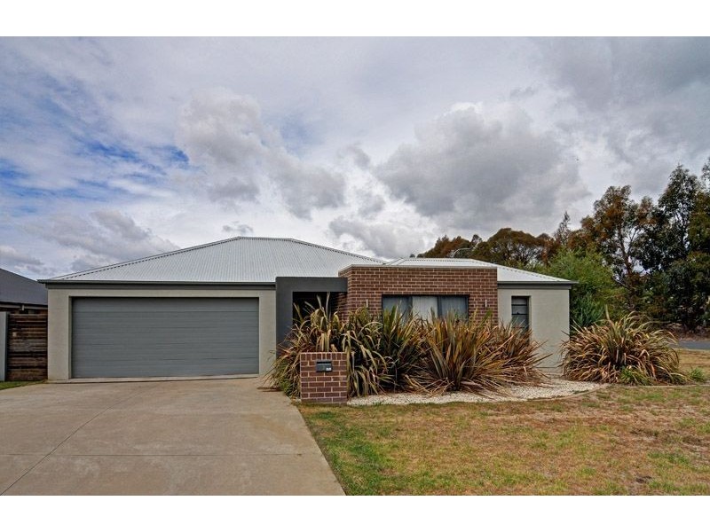 2 Garnet Street, Orange NSW 2800