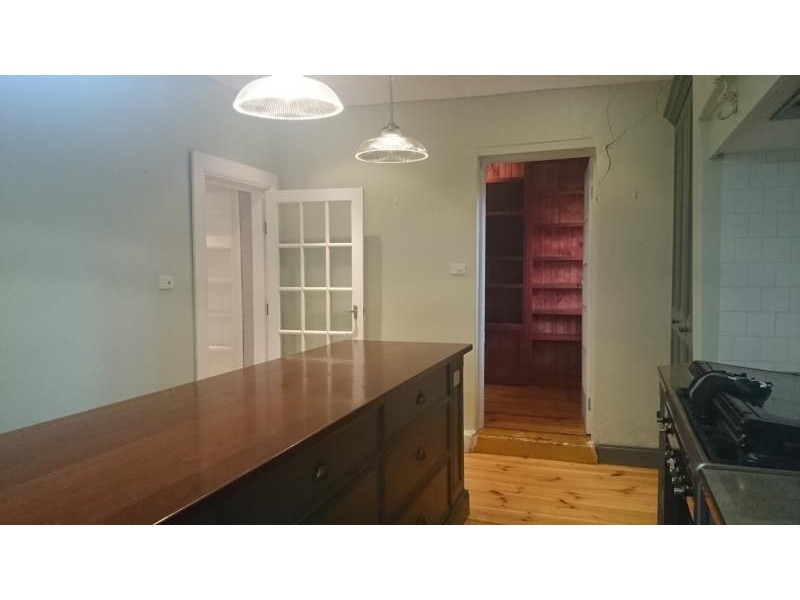 31 Lyal Street, Bathurst NSW 2795