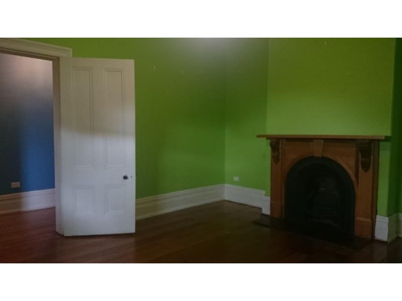 31 Lyal Street, Bathurst NSW 2795