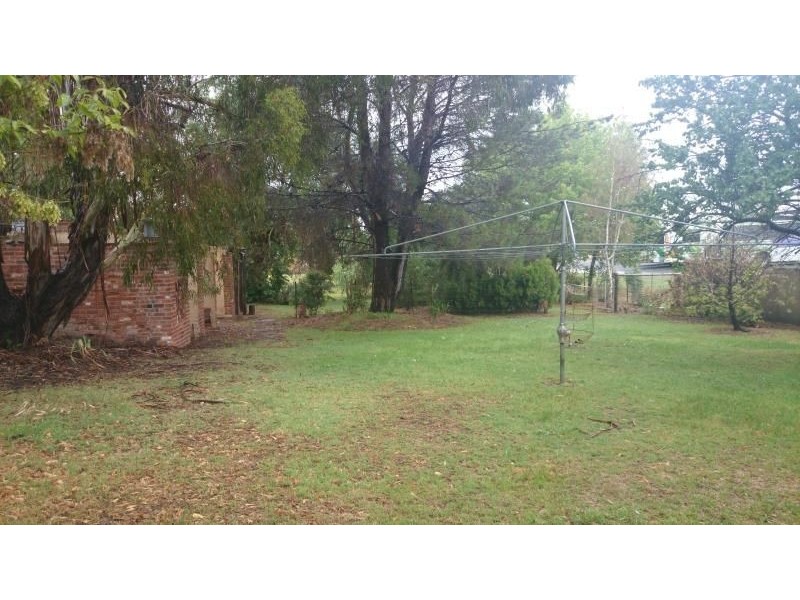 31 Lyal Street, Bathurst NSW 2795