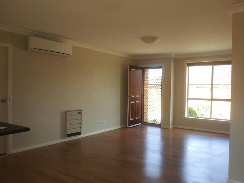 1/7 Horan Close, Bathurst NSW 2795