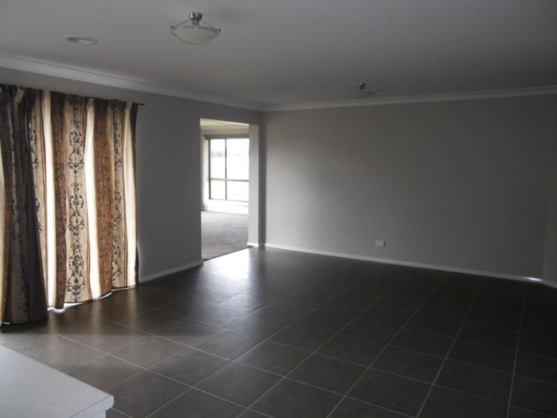 5 Palermo Street, Orange NSW 2800