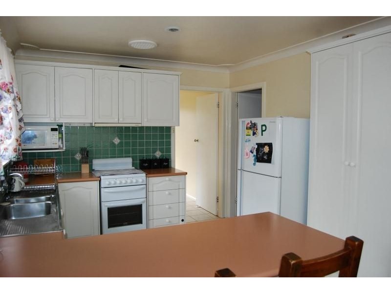 3 Mangowa Place, Orange NSW 2800