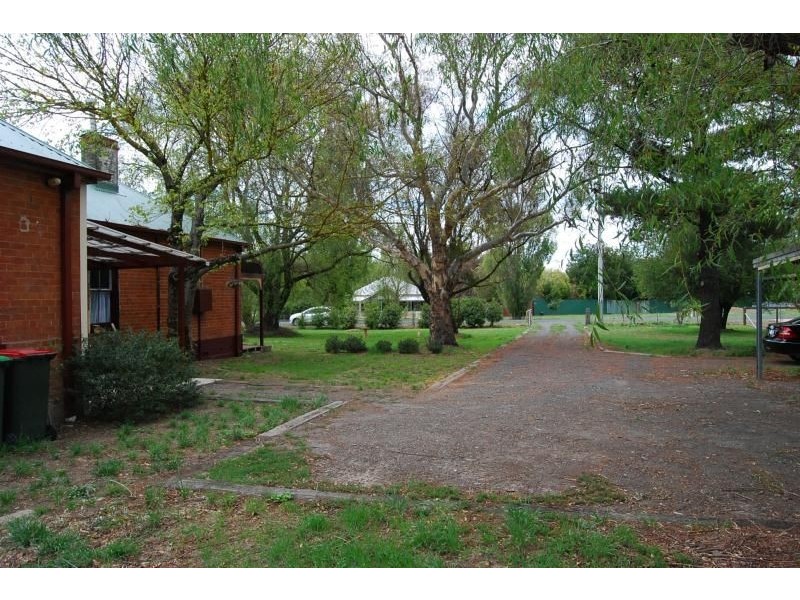 9 Grove Street, Spring Hill NSW 2800