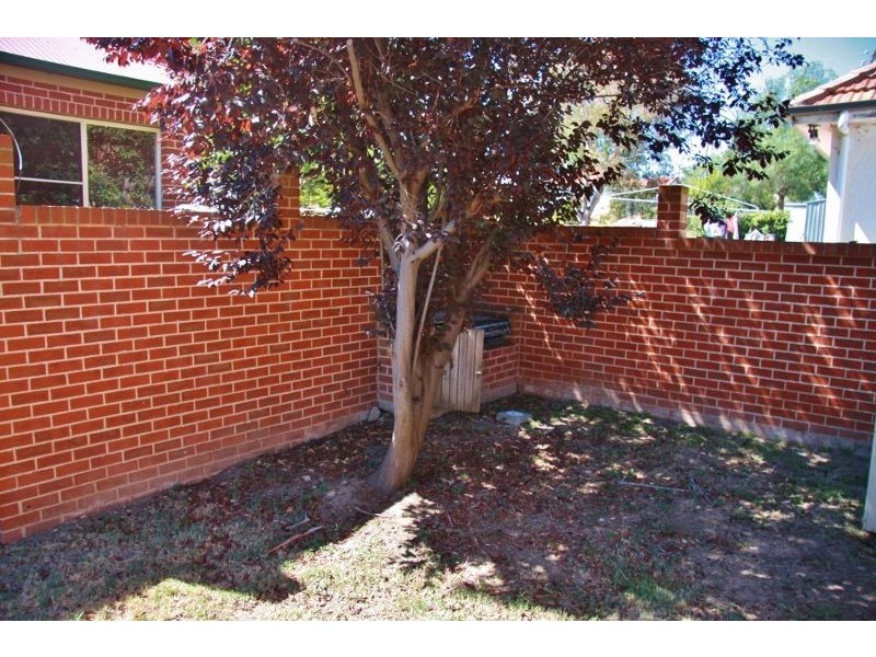 42a Esrom Street, Bathurst NSW 2795