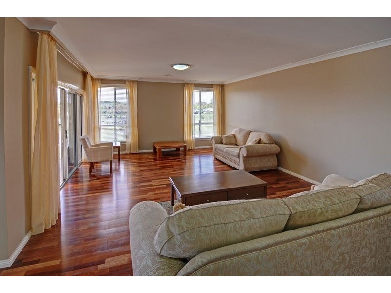 13 Stirling Avenue, Orange NSW 2800