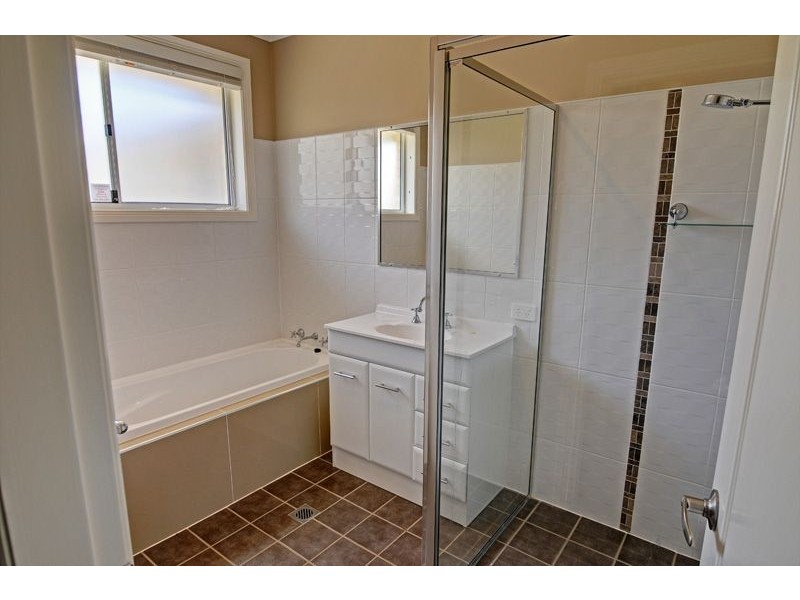 13 Stirling Avenue, Orange NSW 2800