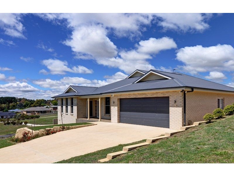 13 Stirling Avenue, Orange NSW 2800