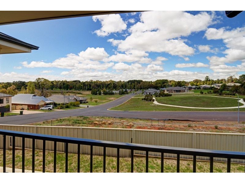 13 Stirling Avenue, Orange NSW 2800