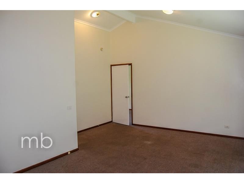 17 Keithian Place, Orange NSW 2800