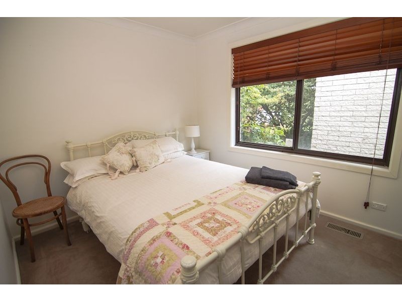 126 Coronation Drive, Orange NSW 2800