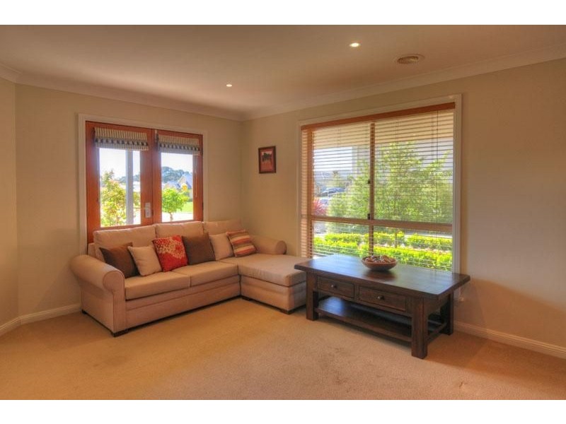 9 Terry Turner Drive, Orange NSW 2800