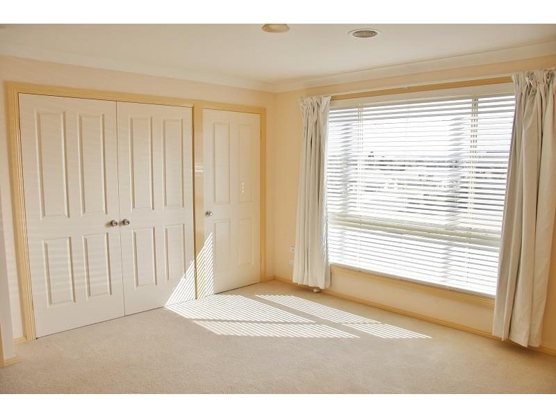 8 Clifton Court, Kelso NSW 2795