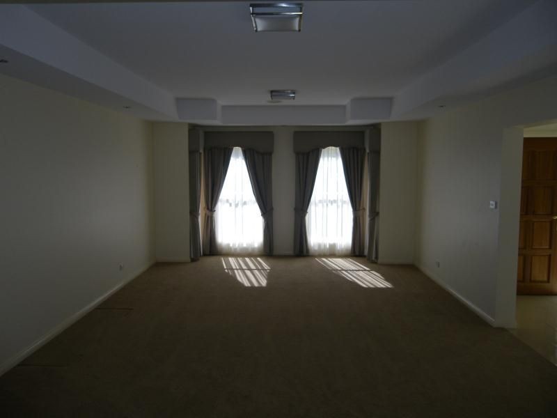 28 Isacc Drive, Orange NSW 2800