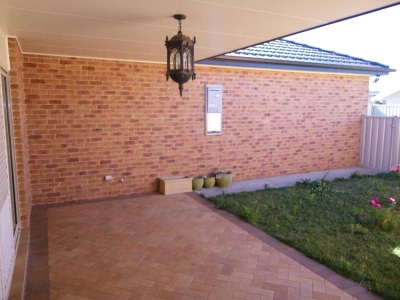 28 Isacc Drive, Orange NSW 2800