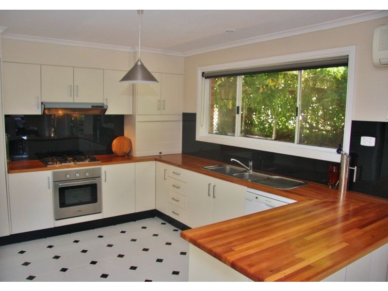 6 Lorimer Street, Bathurst NSW 2795