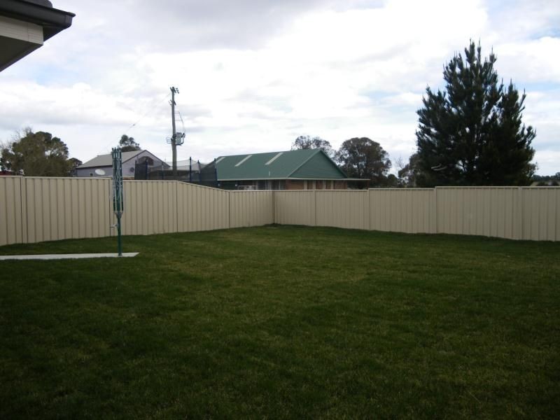 13 Onyx Place Orange, Orange NSW 2800