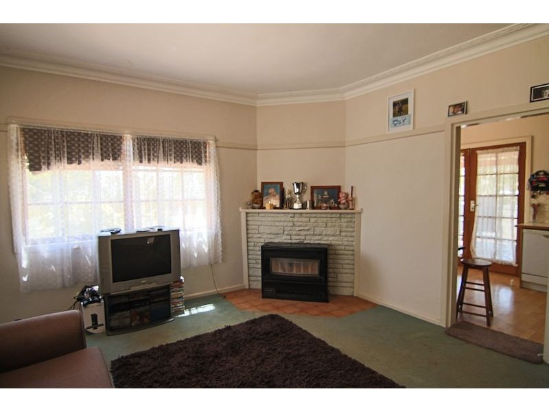 31 Moad Street, Orange NSW 2800