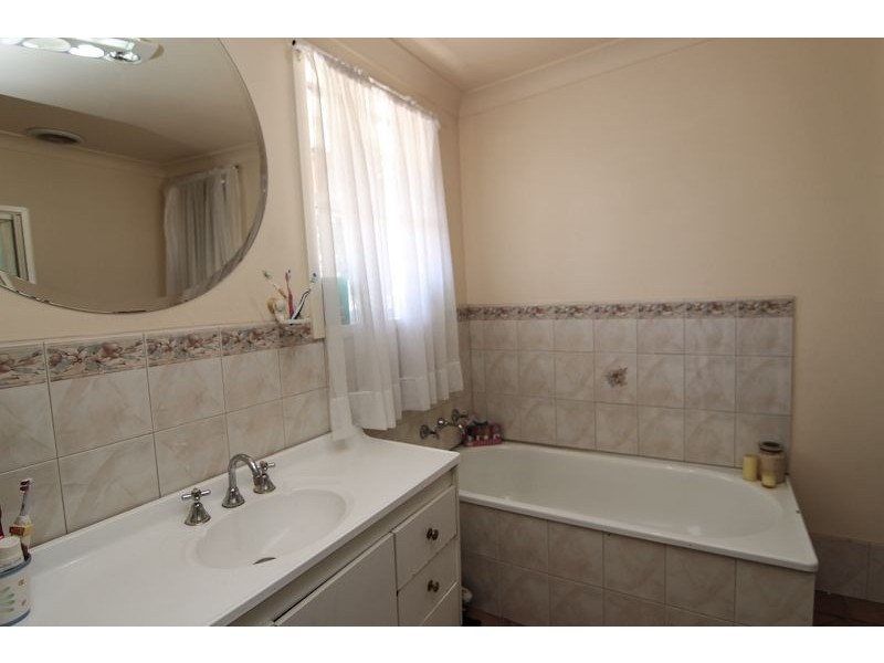 31 Moad Street, Orange NSW 2800