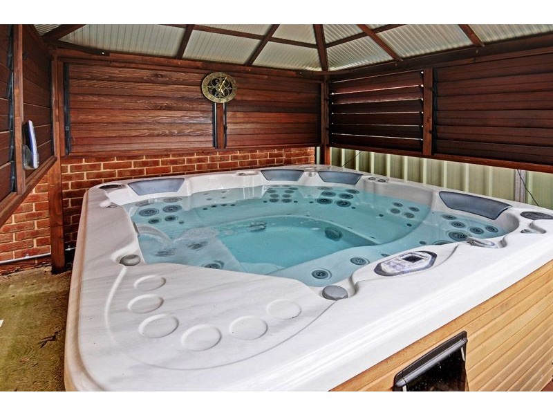 12 Casuarina Drive, Orange NSW 2800