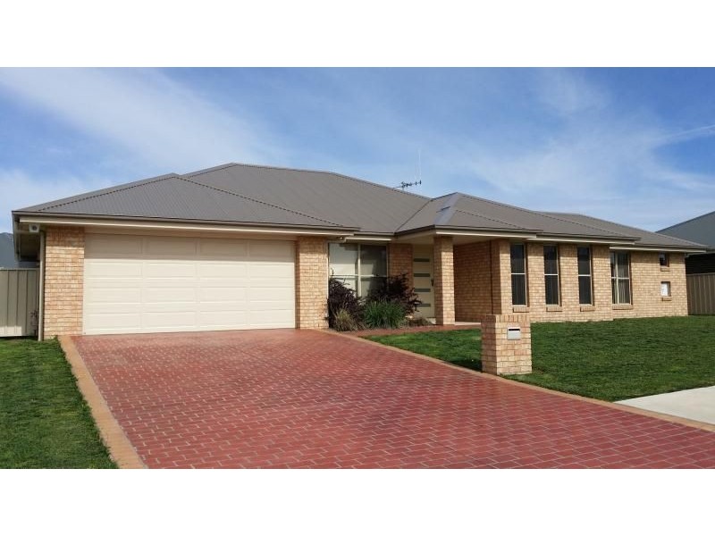 57 Diamond Drive, Orange NSW 2800