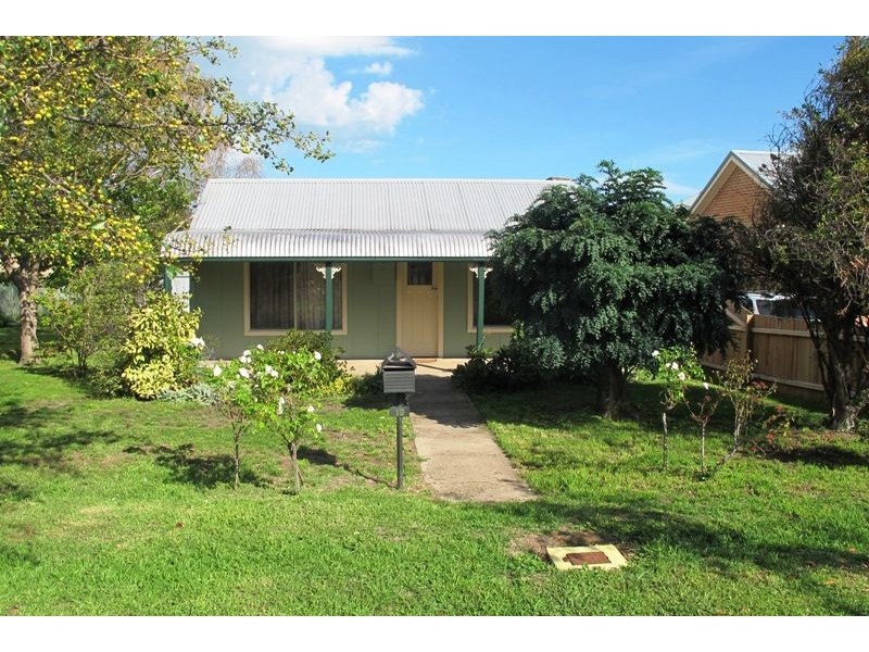 19 Stabback Street, Millthorpe NSW 2798