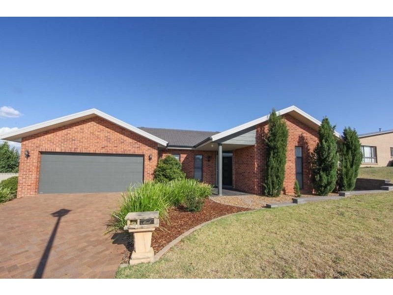 26 Jonathon Road, Orange NSW 2800