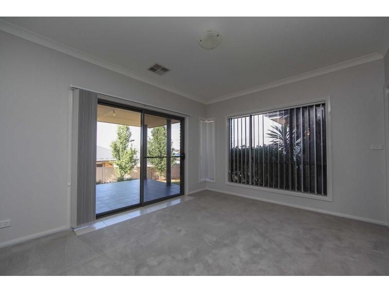 26 Jonathon Road, Orange NSW 2800