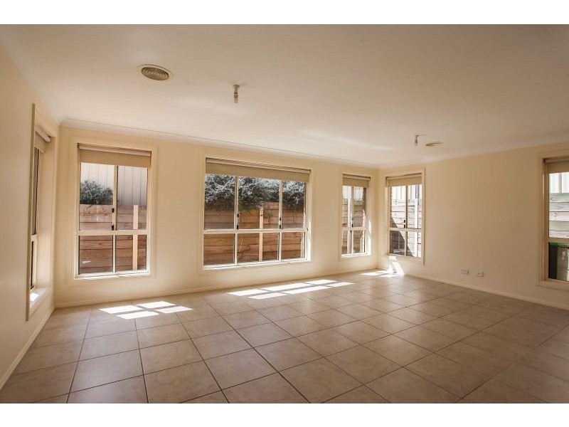 7 Olympic Drive, Orange NSW 2800