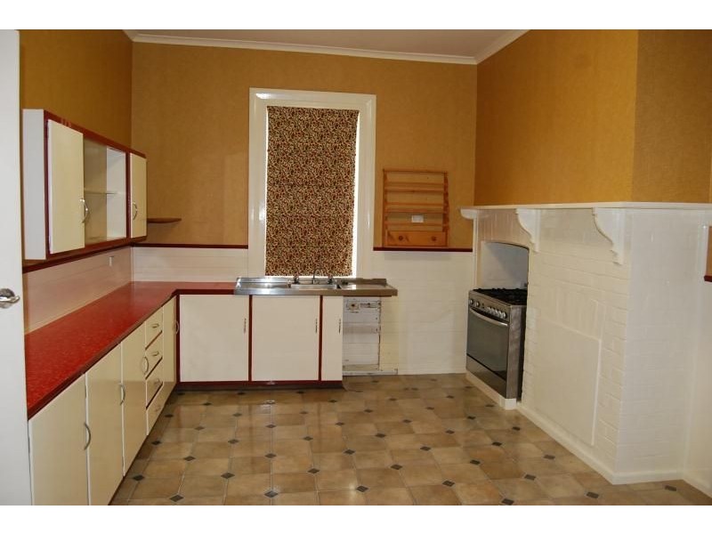 165 Wallace Lane – Workers Cottage, Orange NSW 2800