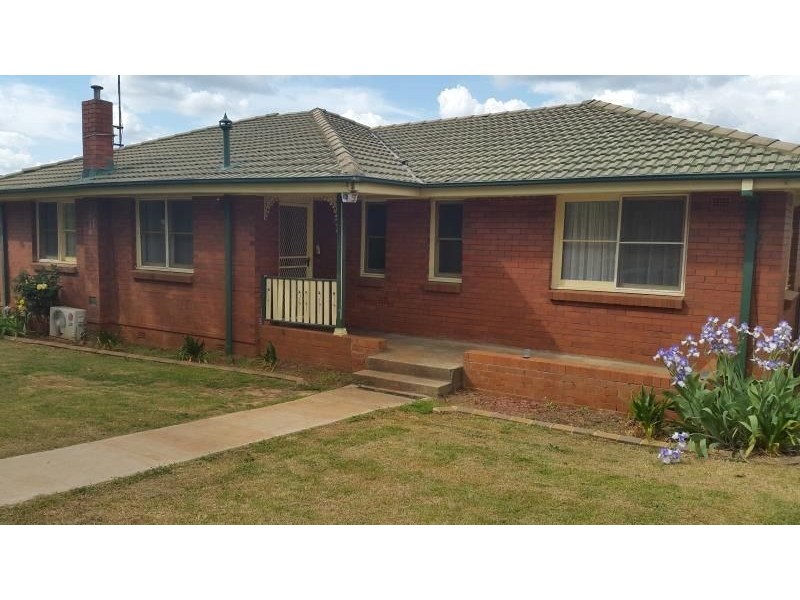 5 Goorawin Road, Orange NSW 2800