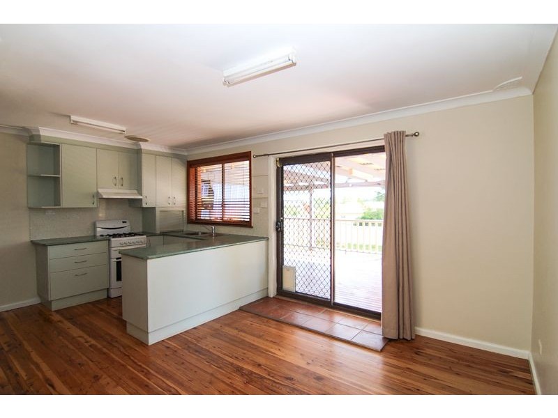 4 Maguire Avenue, Orange NSW 2800