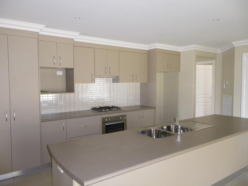 63 Diamond Drive, Orange NSW 2800