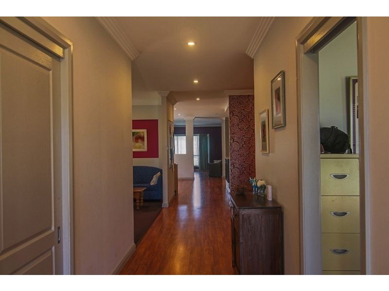 6 Jade Avenue, Orange NSW 2800