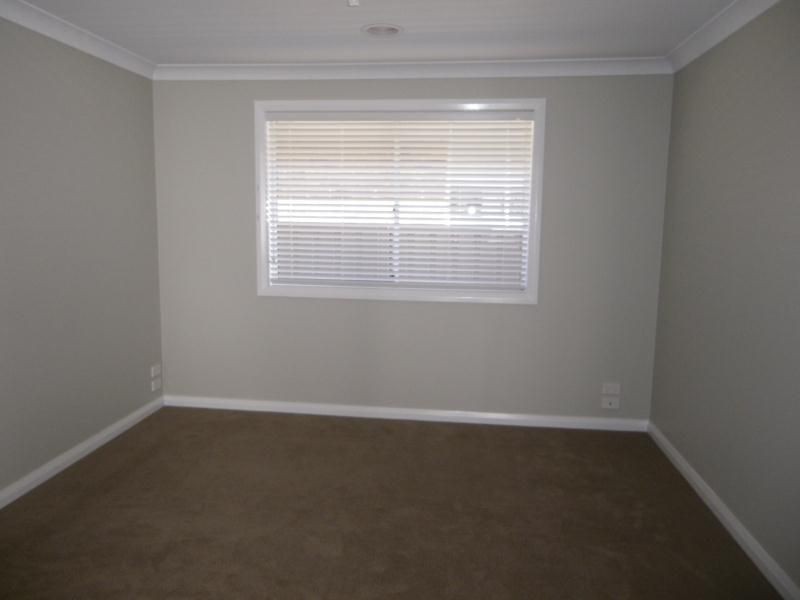 33 Beech Crescent, Orange NSW 2800