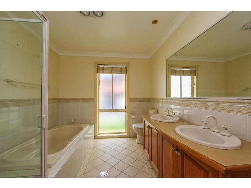 6 Blanche Avenue, Orange NSW 2800