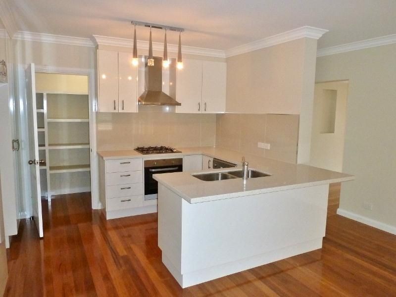 22 Robinson Court, Orange NSW 2800