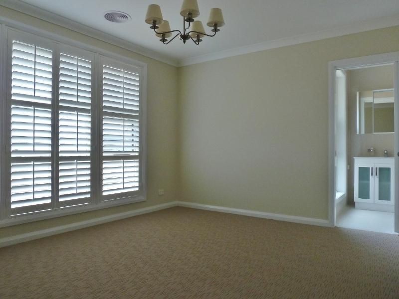 22 Robinson Court, Orange NSW 2800