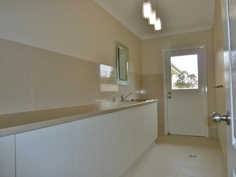 22 Robinson Court, Orange NSW 2800