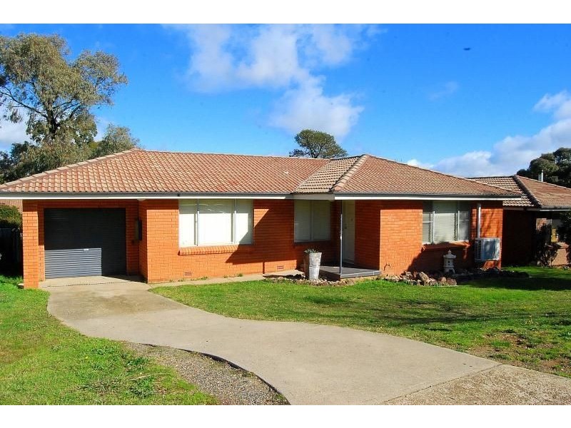 14 Anzac Place, Orange NSW 2800