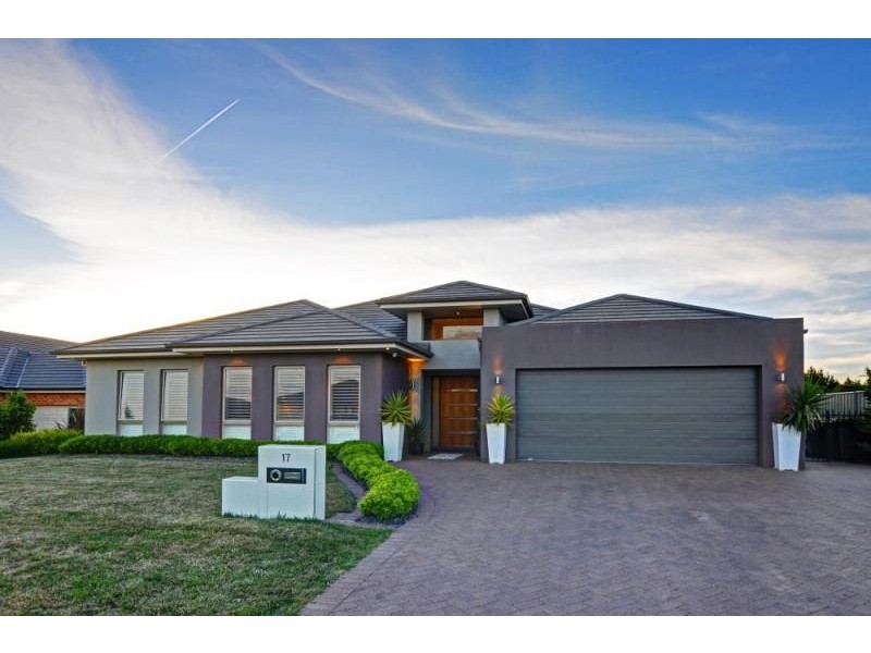 17 Kaleno Way, Orange NSW 2800