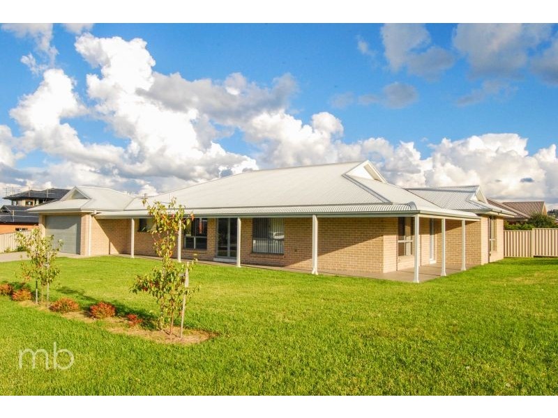 7 Wirringulla Place, Orange NSW 2800