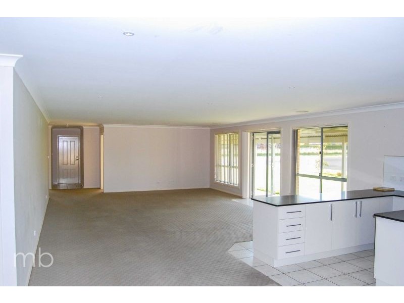 7 Wirringulla Place, Orange NSW 2800