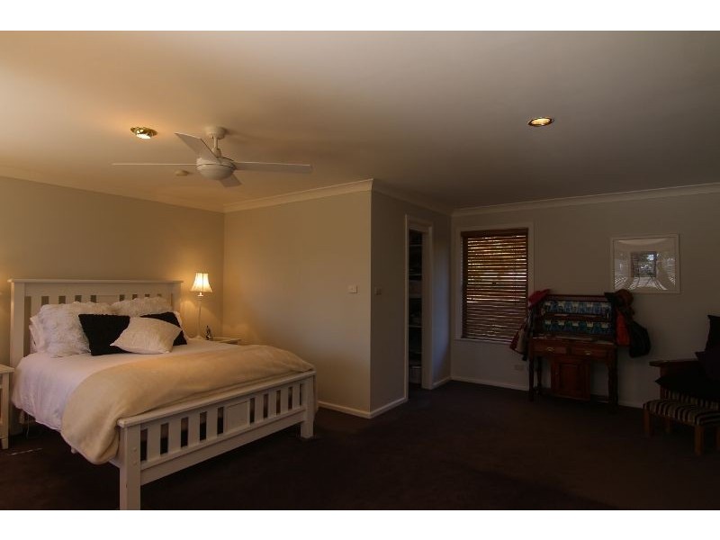 14 Green Lane, Orange NSW 2800