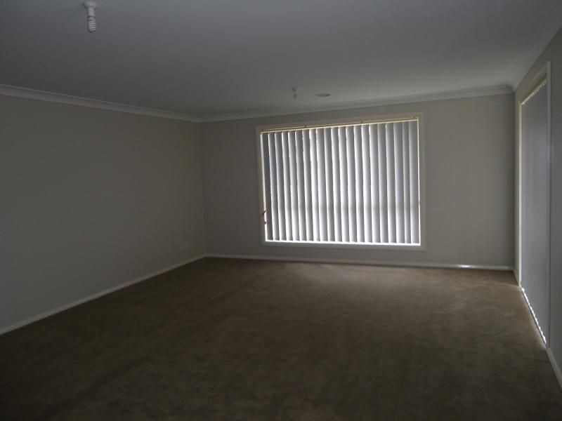 7 Onyx Place, Orange NSW 2800